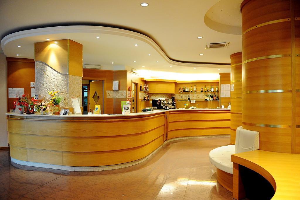 Hotel Del Camerlengo Fara San Martino Eksteriør billede