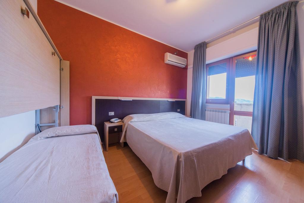 Hotel Del Camerlengo Fara San Martino Værelse billede