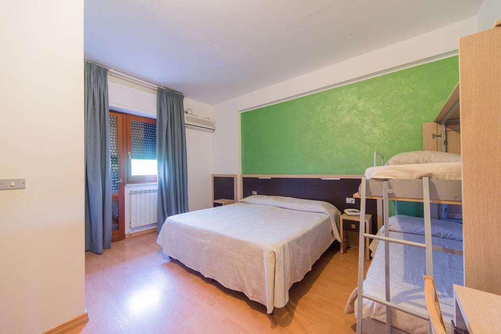 Hotel Del Camerlengo Fara San Martino Værelse billede